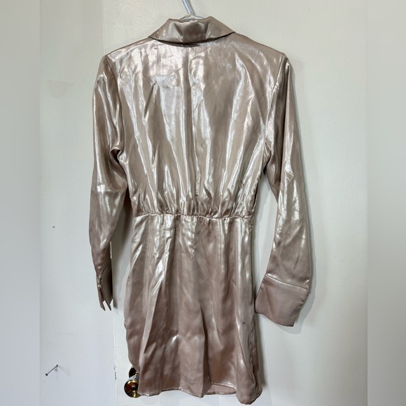 Dynamite NWT Metallic Satin Wrap Dress - Size XXS - NWT - Picture 4 of 5